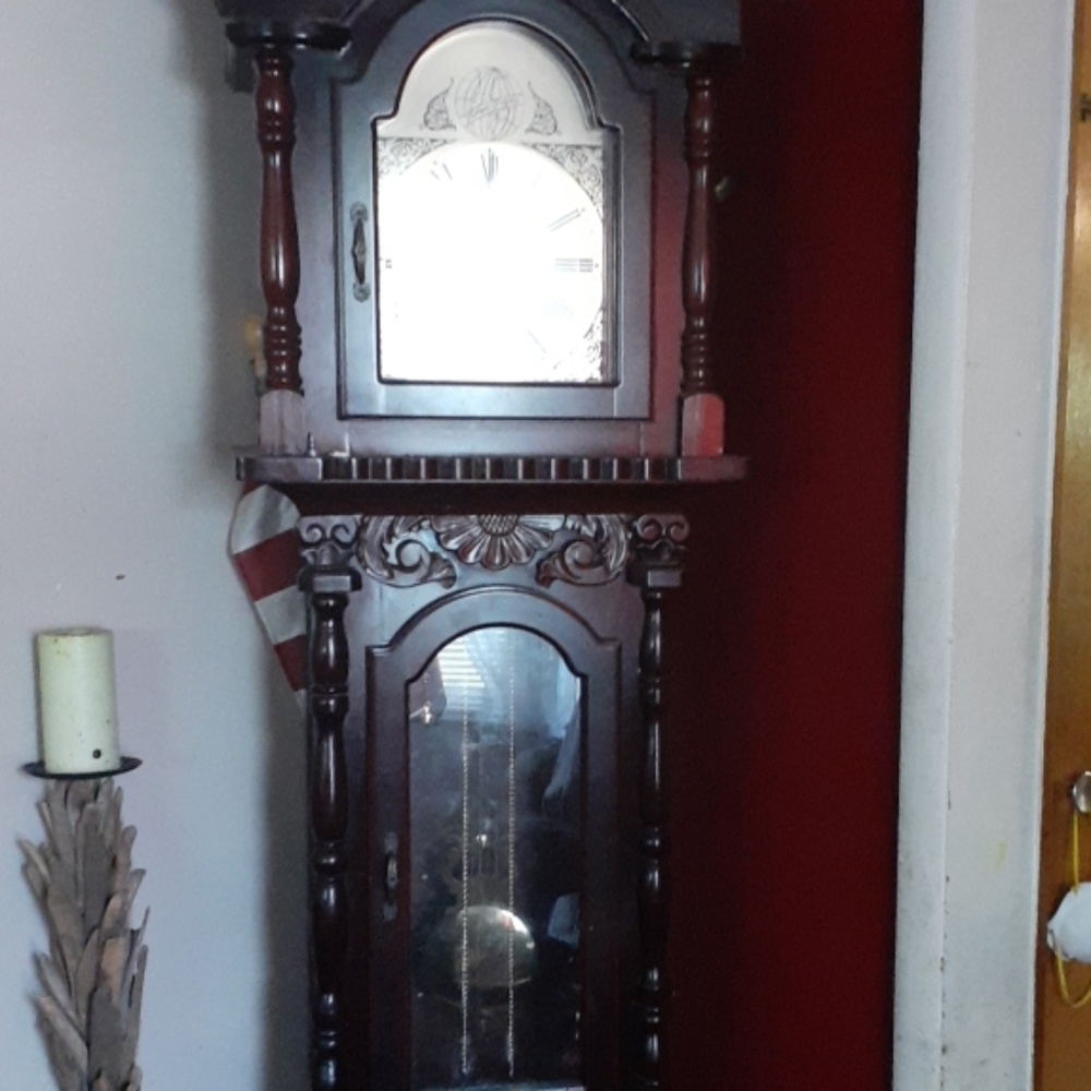 Tempus fugit grandfather clock